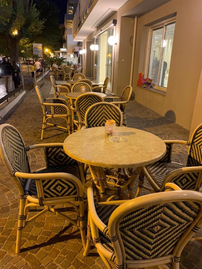 Hotel Des Bains Каттолика Экстерьер фото