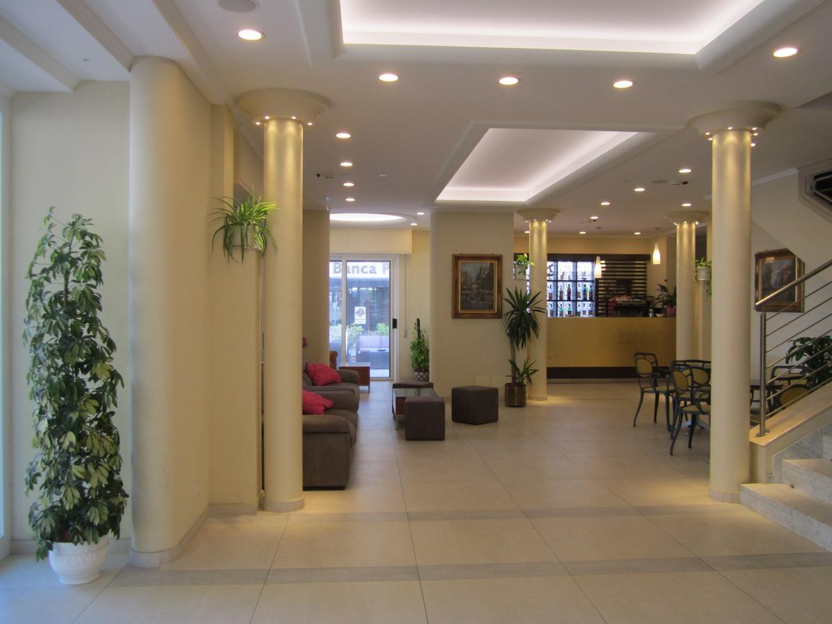 Hotel Des Bains Каттолика Экстерьер фото